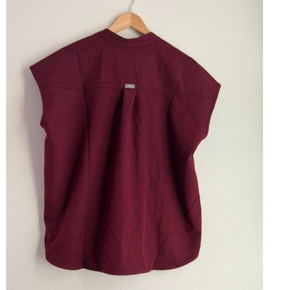 Figs Rafaela Oversized Scrub Top in Burgundy, Size Large - Picture 8 of 9